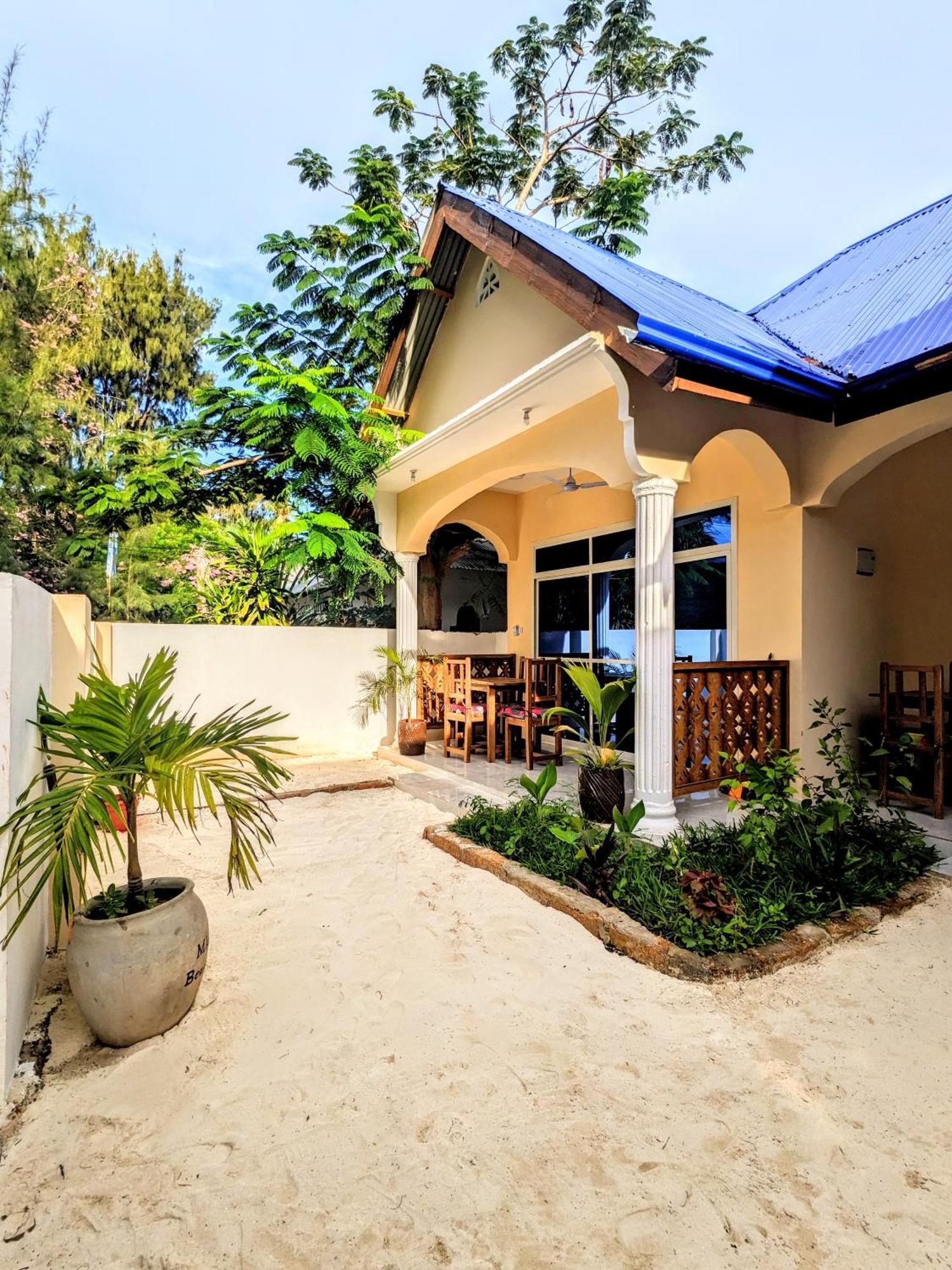 Hotel Mkadi Beach House Nungwi Exterior foto